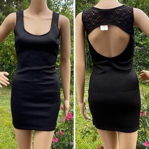 Forever 21 Sleeveless Pleated Open Back Dress Sz S